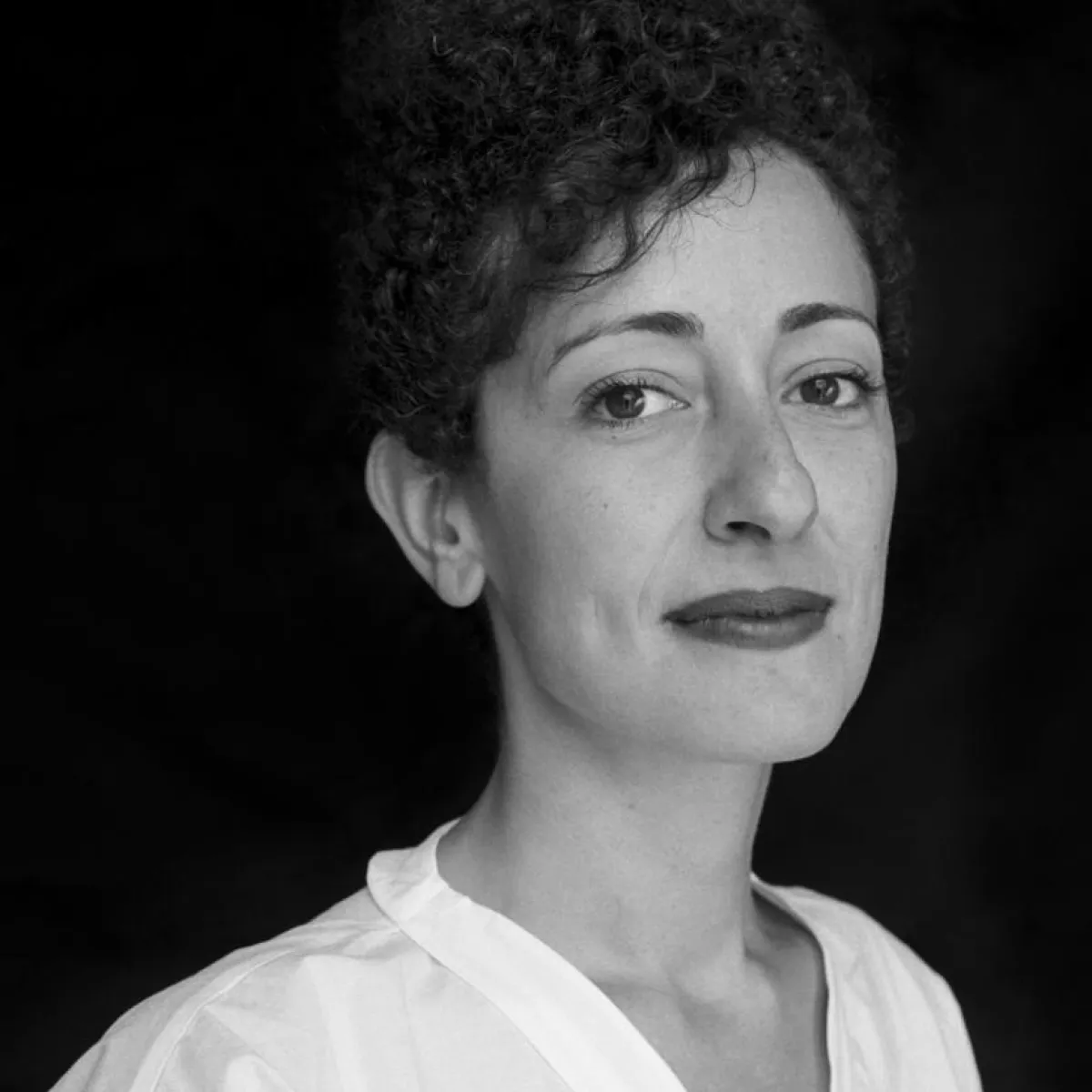 البروفيسورة لينا الغطمة تفوز بجائزة نوابغ العرب عن فئة العمارة والتصميم - حقوق الصورة للمصورة Hannah Assouline  من الموقع الخاص بالبروفيسورة لينا الغطمة