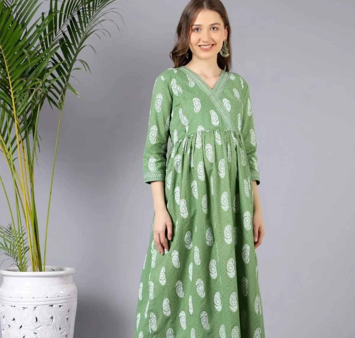 صورة حامل في الشهر الرابع