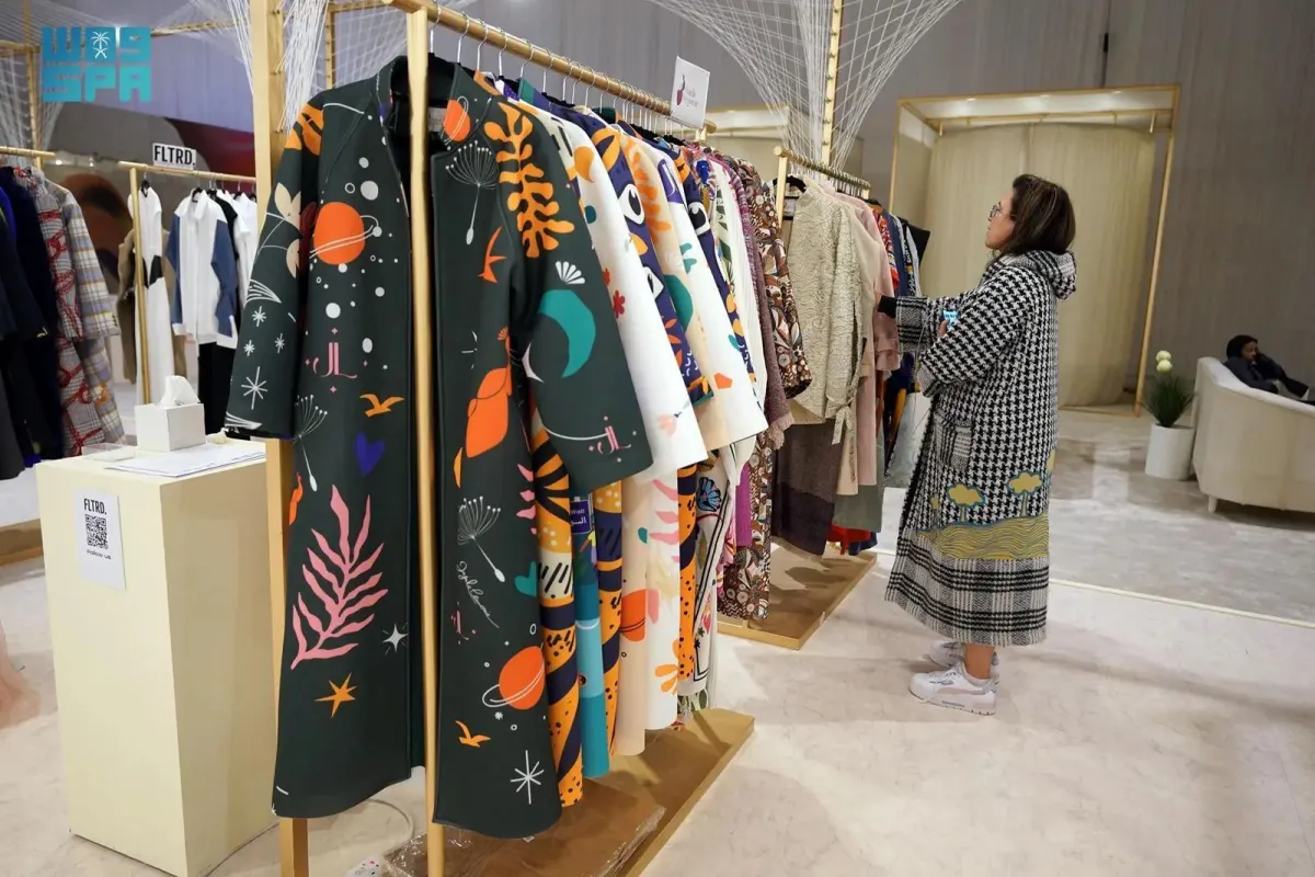  الجناح المصري يتألق بالمشغولات اليدوية في معرض "أنا عربية"