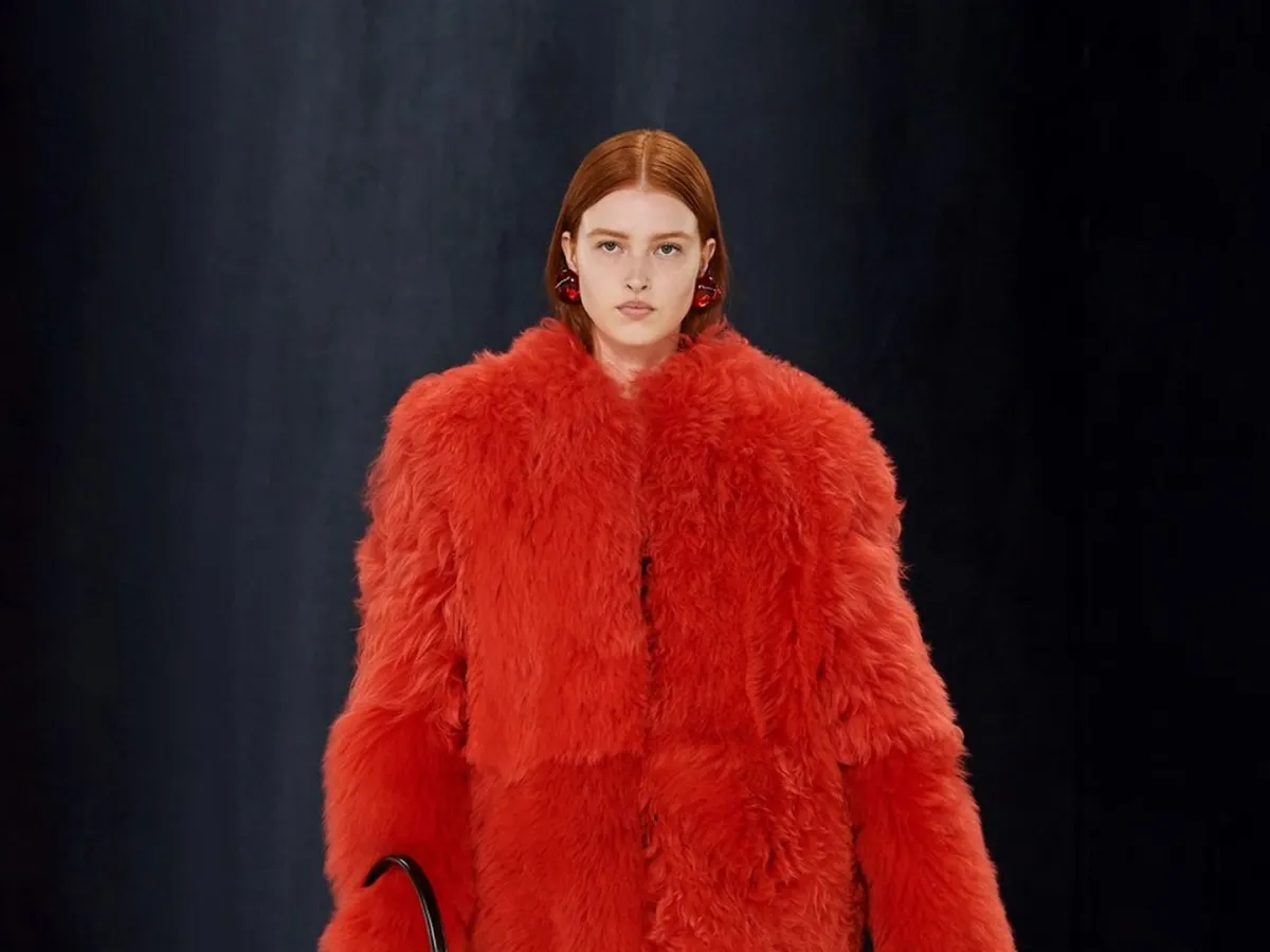 معطف من ماركة Ferragamo - الصورة من Launchmetrics/Spotlight ©