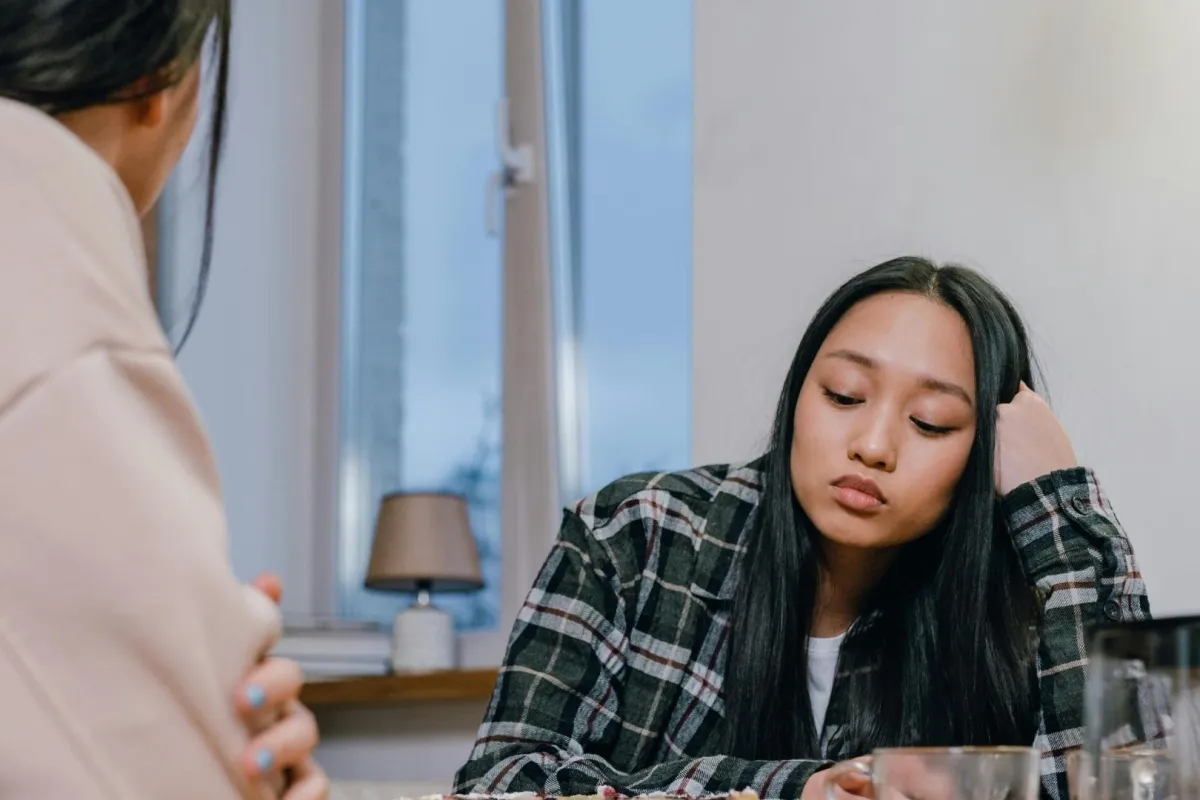 التعامل مع الشباب العنيد 