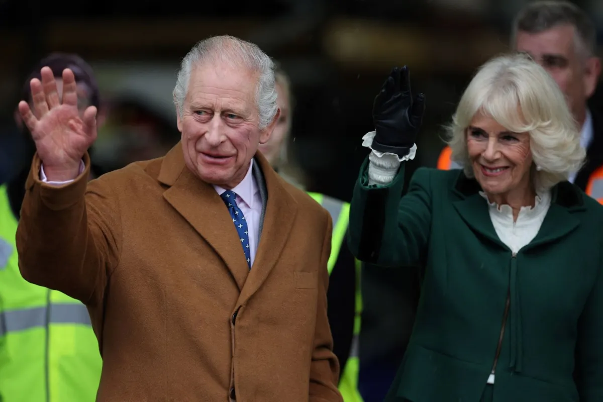 الملك تشارلز والملكة كاميلا (King Charles and Queen Camilla). مصدر الصورة: Adrian DENNIS / AFP