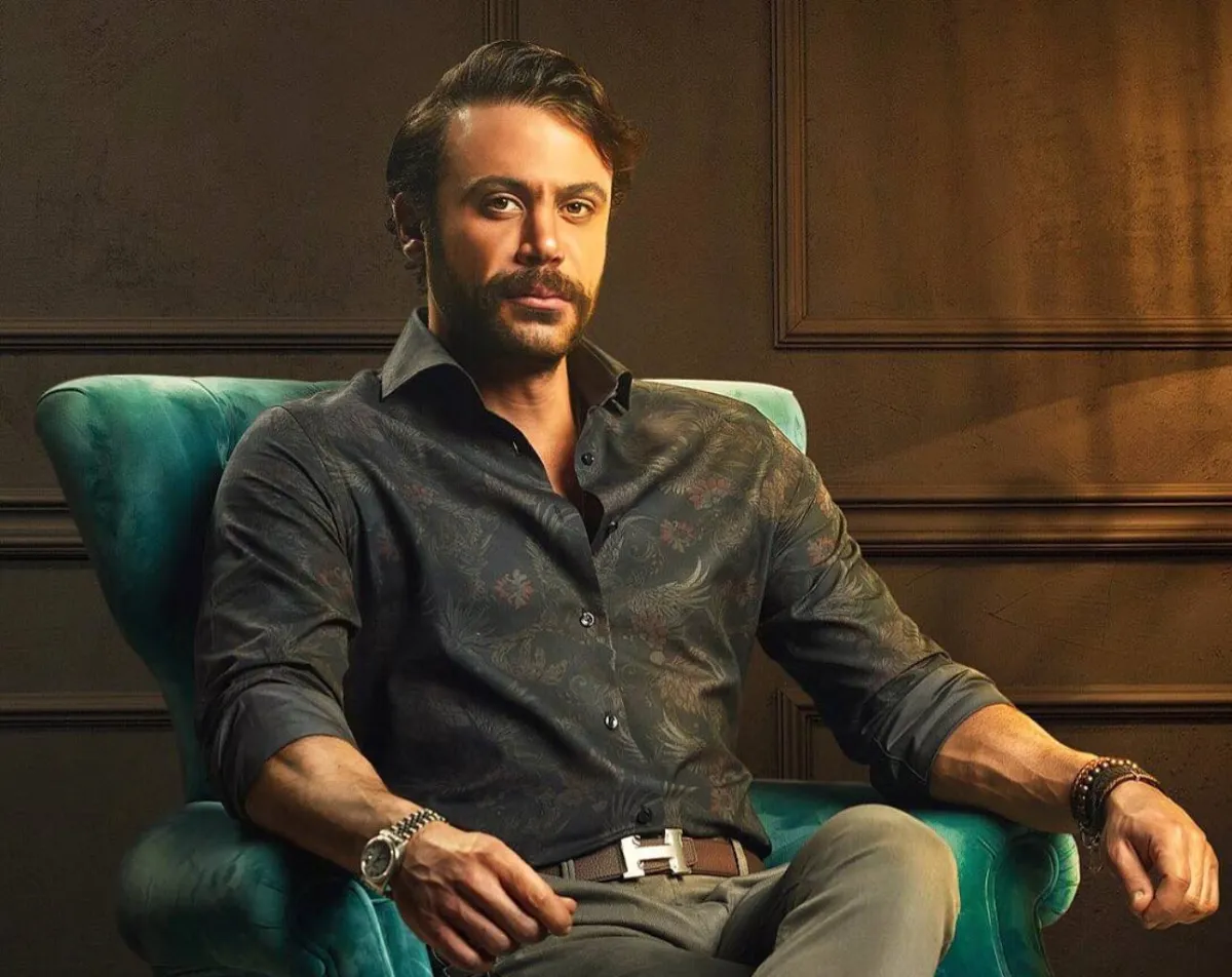 الصورة من صفحة محمد إمام على الفيس بوك