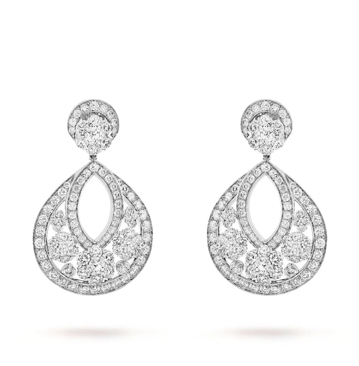 أقراط Snowflake من فان كليف آند أربلز Van cleef&Arpels 