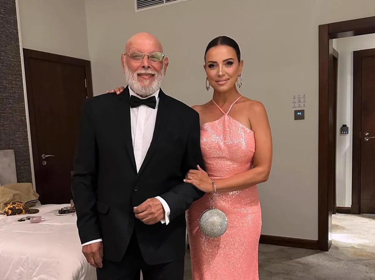  ريهام عبدالغفور ووالدها الفنان الراحل أشرف عبدالغفور- الصورة من حسابها على إنستغرام