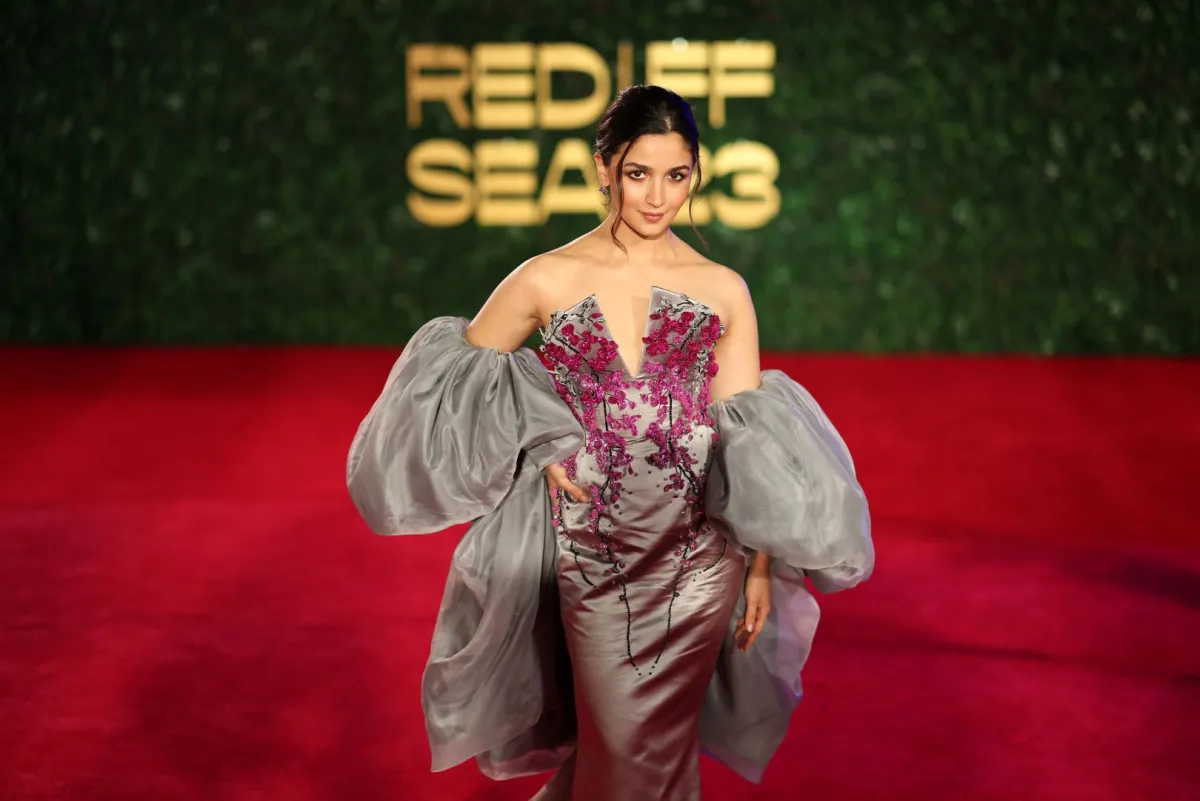 عليا بهات (Alia Bhatt). مصدر الصورة: Tim P. Whitby/Getty Images for The Red Sea International Film Festival