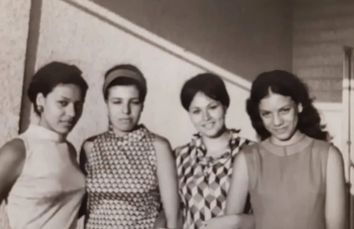 	مها فريد شوقي ونبيلة ابنة هدى سلطان من زوجها الأول ومنى وناهد فريد شوقي- مصدر الصورة منى فريد شوقي