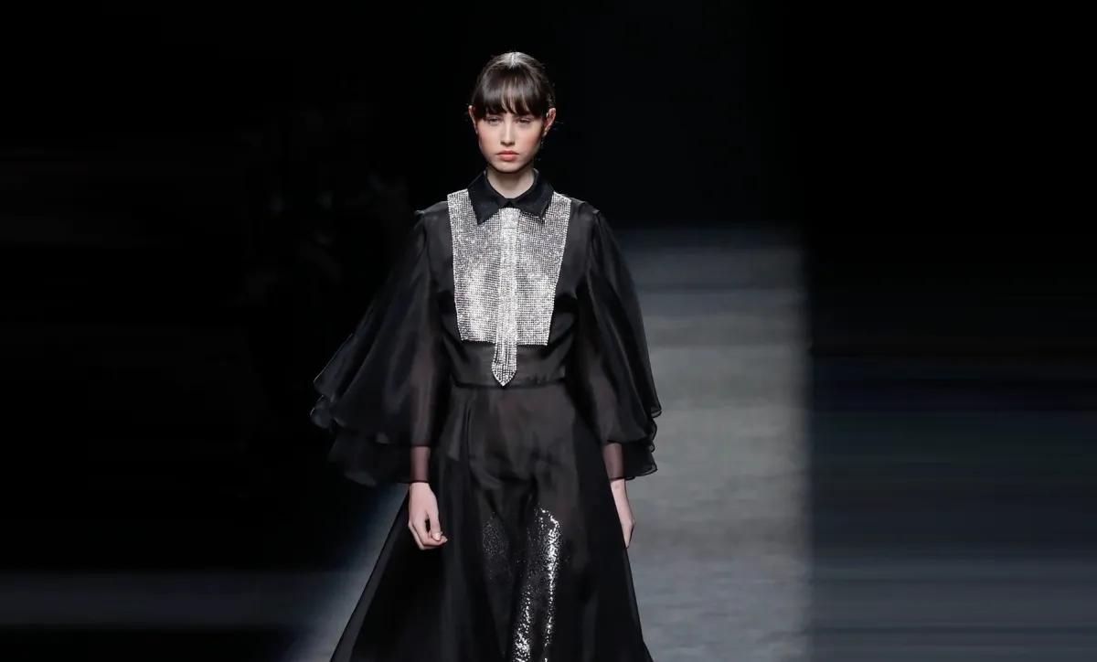 فستان من ماركة Isabel Sanchis -الصورة من Launchmetrics/Spotlight ©