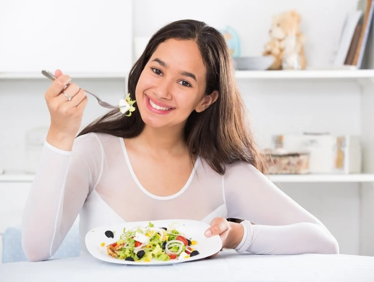 صورة لأمرأة وشهية مفتوحة