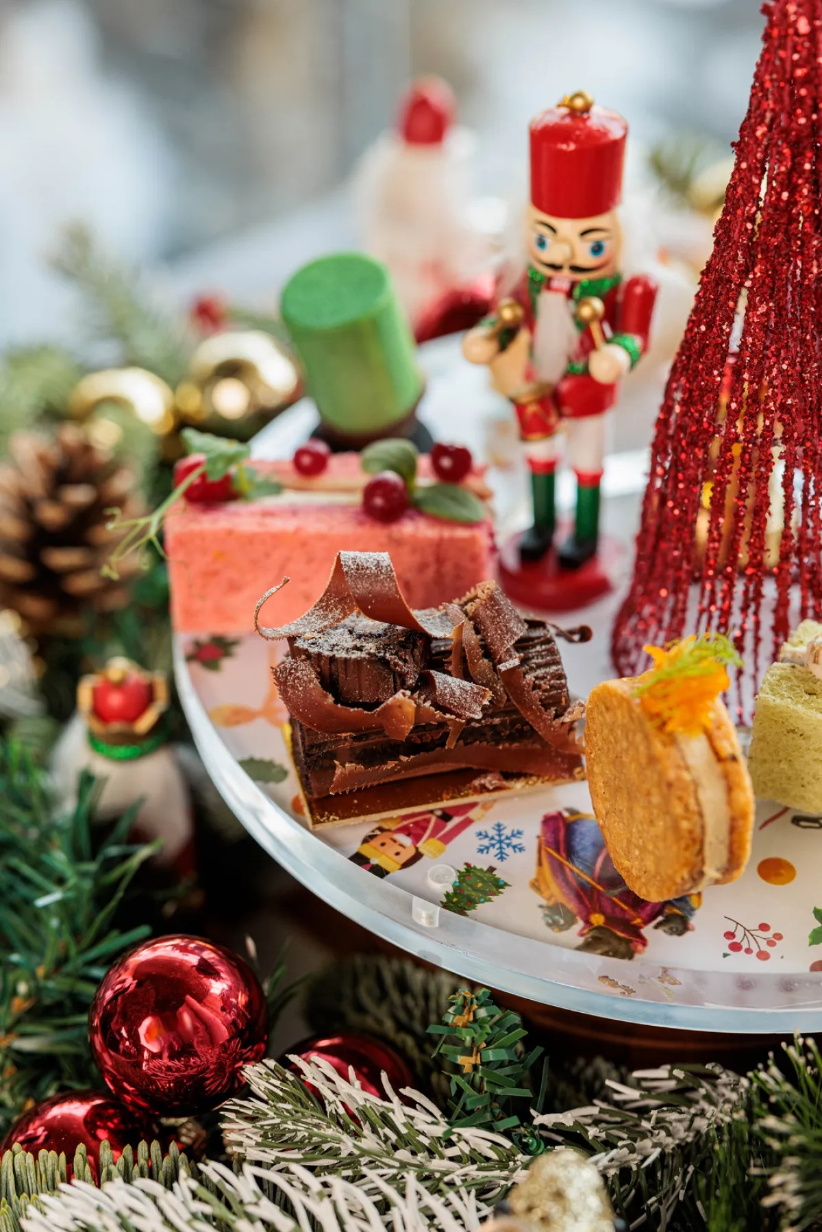 شاي مابعد الظهيرة مستوحى من "Nutcracker" 