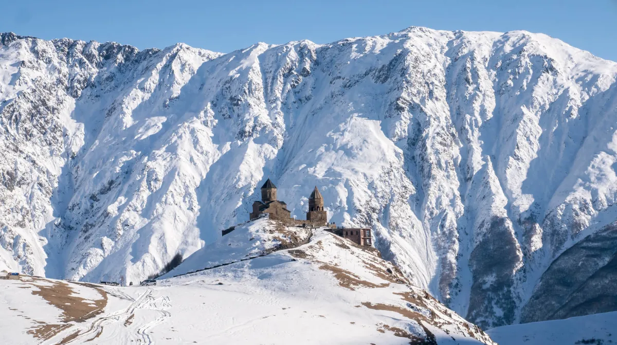 جبل كازبيجي الفريد