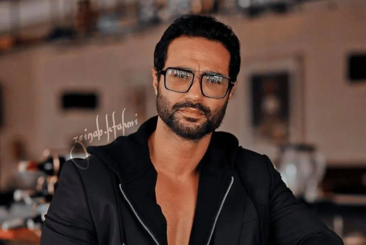 الصورة من حساب كريم فهمي على إنستغرام