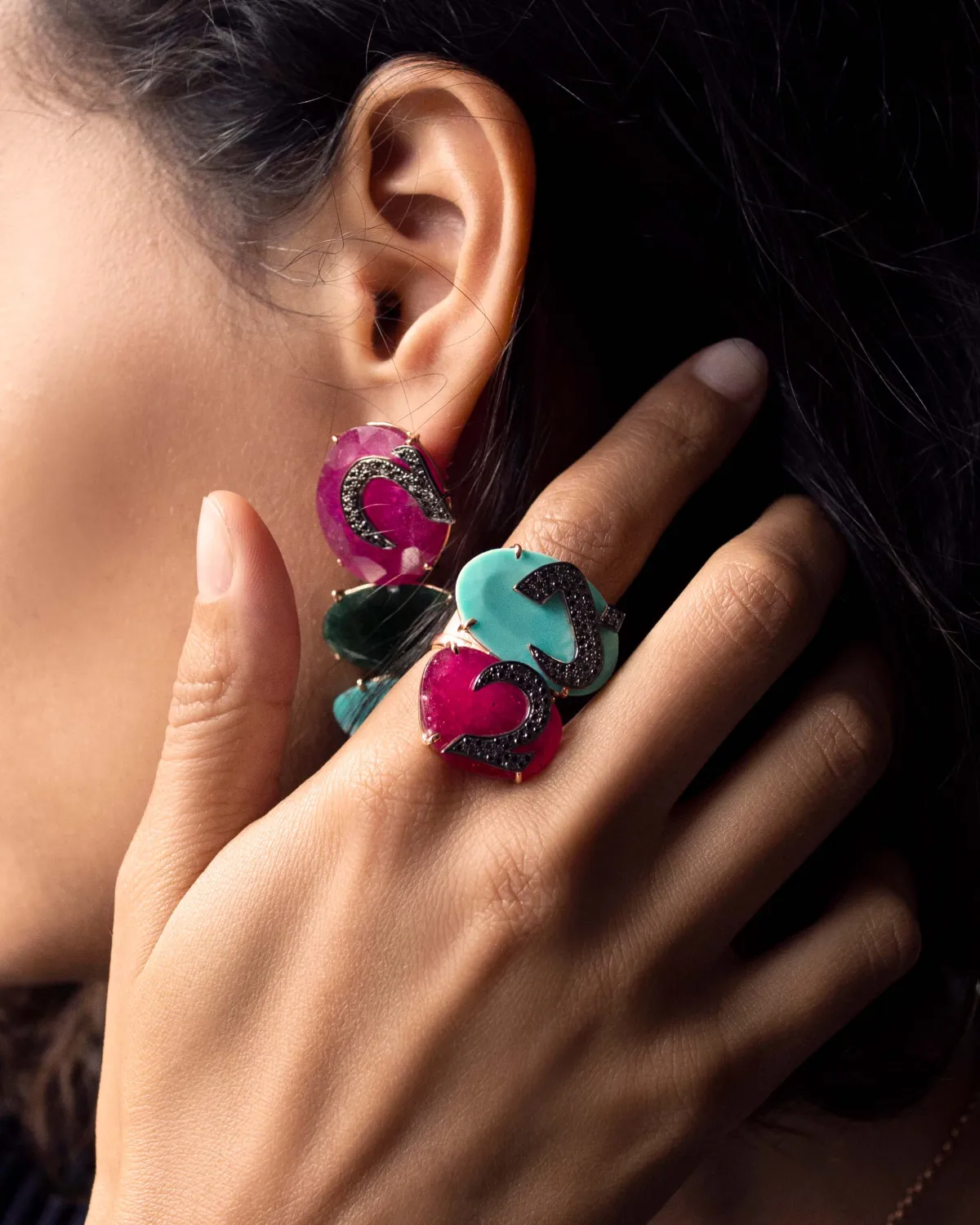  الاحجار الكريمة  من مجوهرات بلعربي 