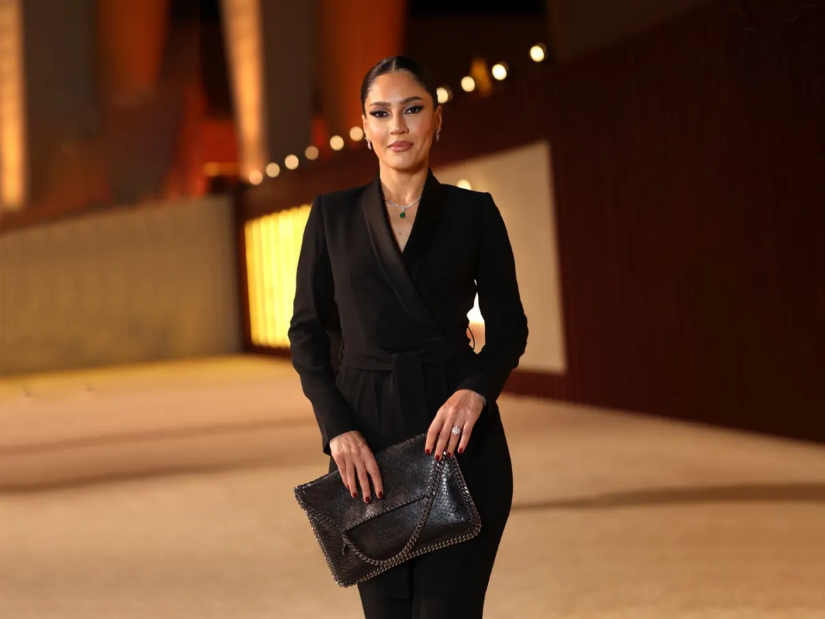 ندى موسي بمجوهرات مرصوفة بالزمرد في ختام مهرجان الجونة السينمائي