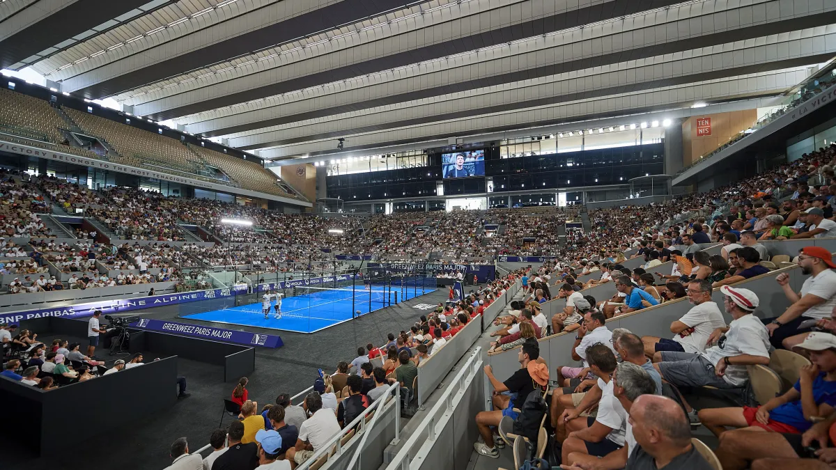 دبي تستضيف النسخة الافتتاحية من بطولة بريميير بادل دبي. الصورة من مكتب دبي الإعلامي