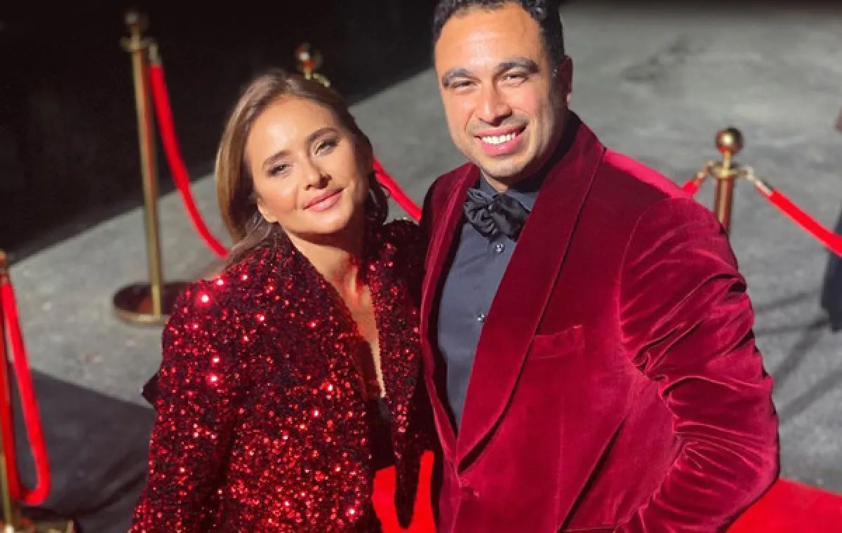 الفنانة نيللي كريم وزوجها هشام عاشور - الصورة من حسابها على إنستغرام