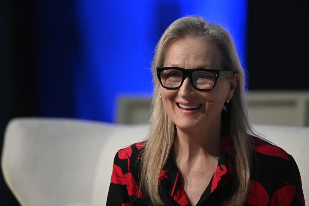 ميريل ستريب Meryl Streep في معرض Fabrica de Armas.. (مصدر الصورة: by MIGUEL RIOPA / AFP)