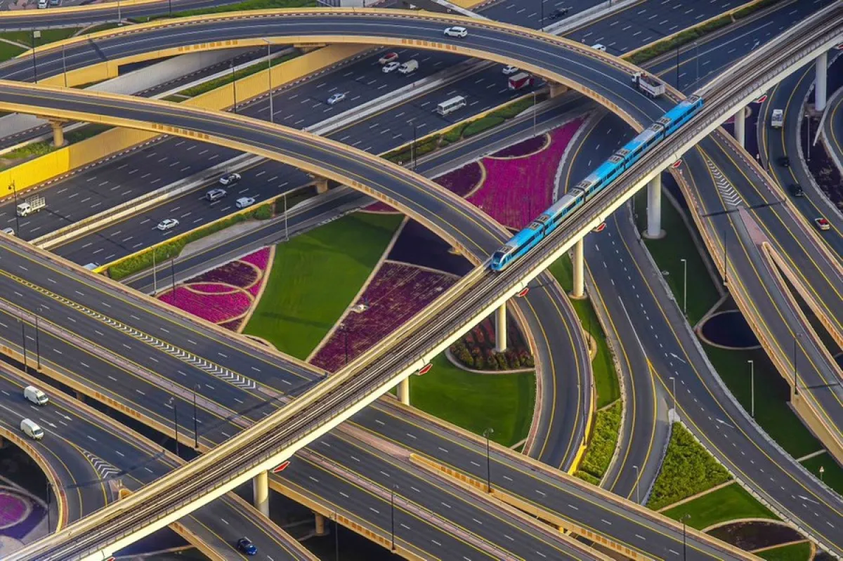 طرق ومواصلات دبي تعلن ساعات تقديم خدماتها في ليلة وعطلة السنة الميلادية 2024. الصورة من هيئة الطرق والمواصلات