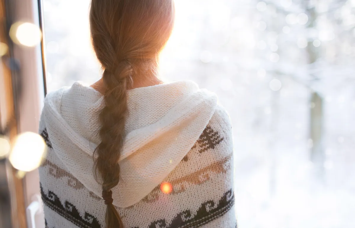 شابة ألمانية تغزل من شعرها ضفائر مذهلة