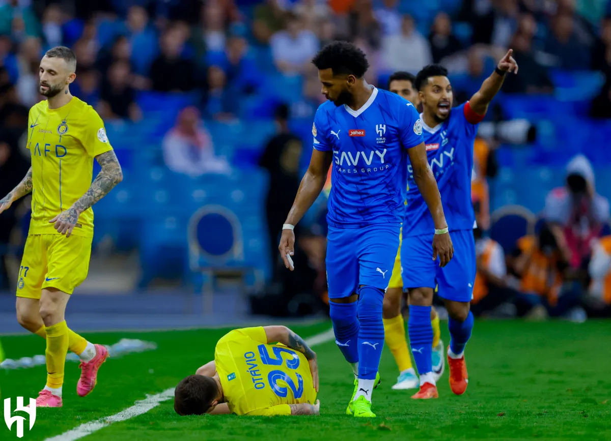طرد البليهي من مباراة الهلال والنصر يضعه في مأزق - الصورة من حساب نادي الهلال على إكس