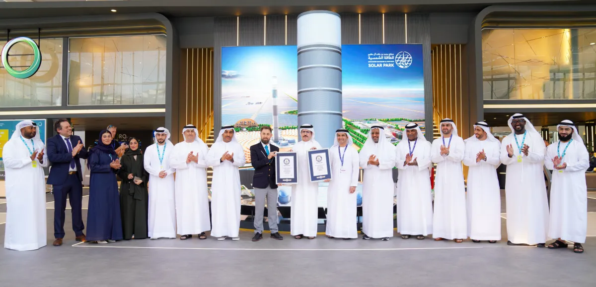 مجمع محمد بن راشد آل مكتوم للطاقة الشمسية يدخل موسوعة غينيس - الصورة من Dubai Media Office
