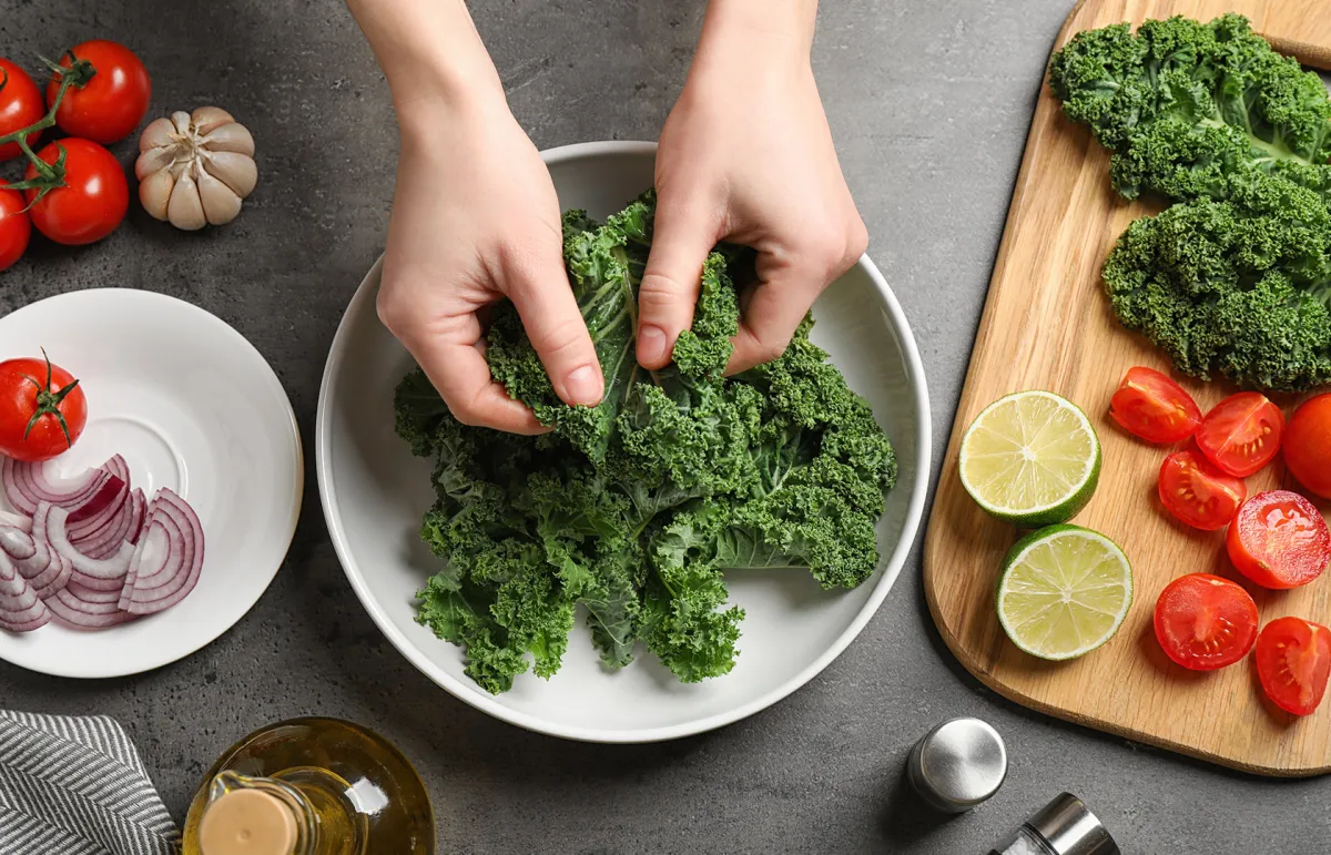 فوائد الكرنب.. قوة خارقة مضادّة للشيخوخة لا تدعيها تفوتك - الصورة من Shutterstock