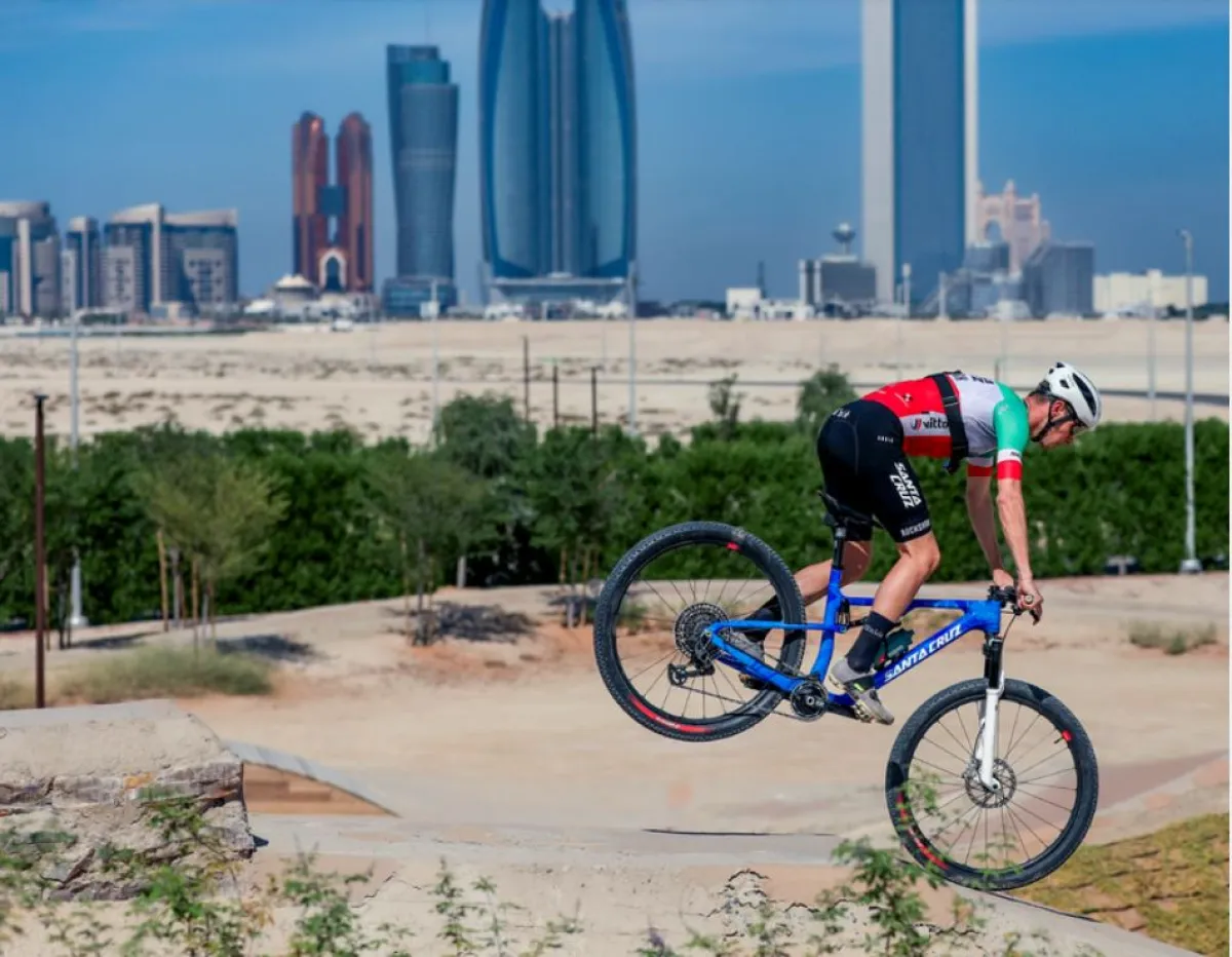 انطلاق النسخة الافتتاحية من سباق "هيرو أبوظبي جزيرة الحديريات" 9 فبراير - الصورة من مكتب أبوظبي الإعلامي