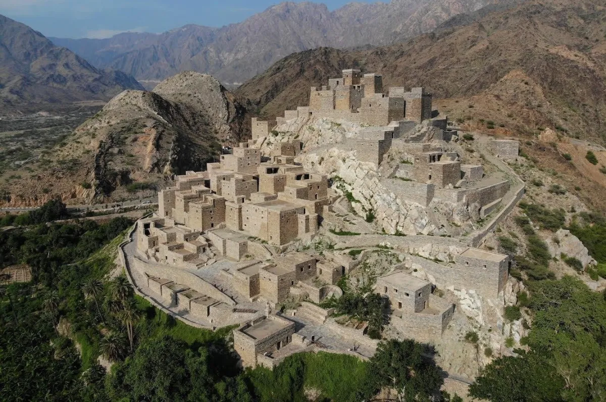 هيئة التراث السعودية تثري قرية ذي عين الأثرية بالفعاليات التراثية - الصورة من واس