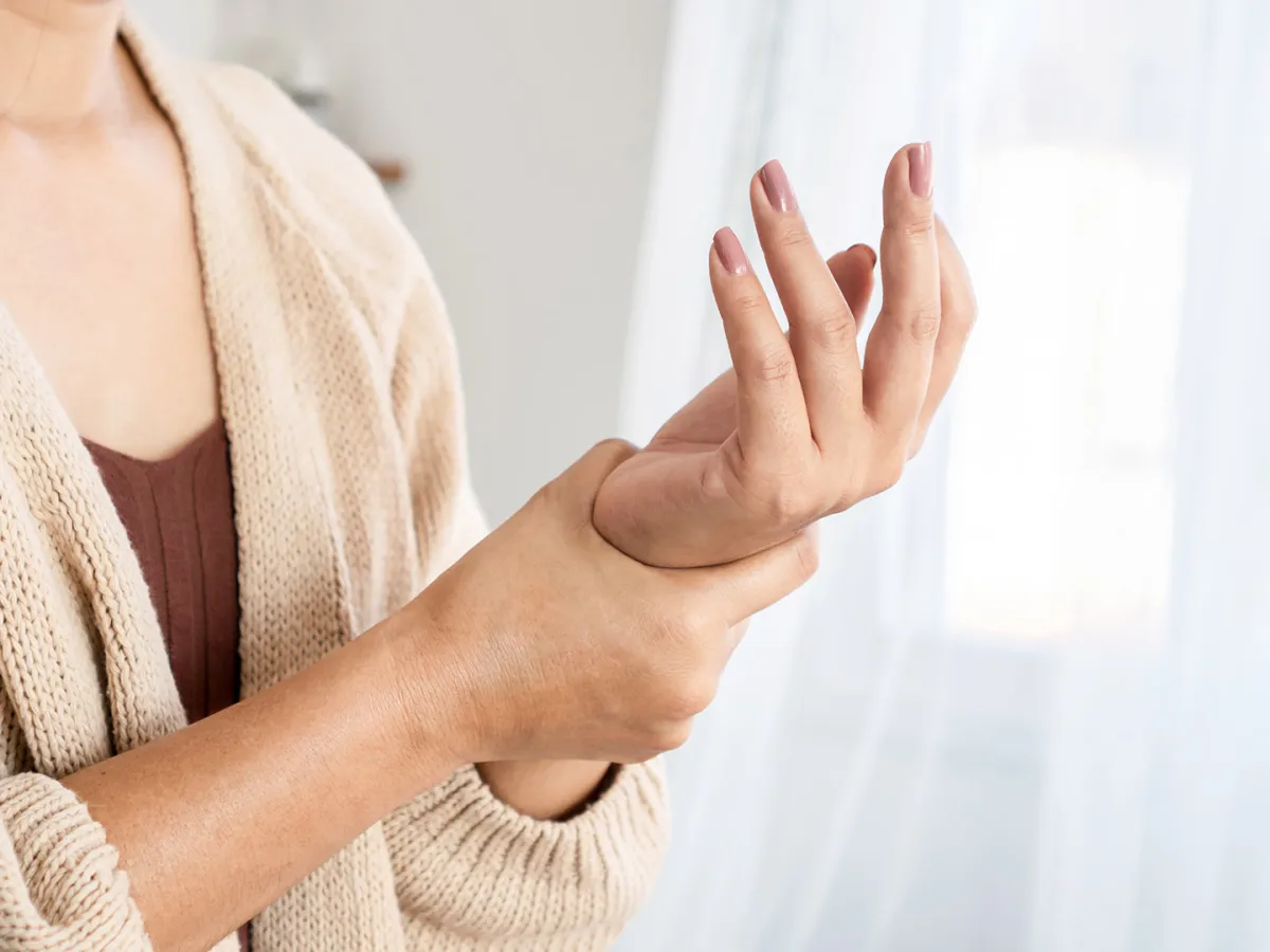  أسباب تنميل اليدين للحامل