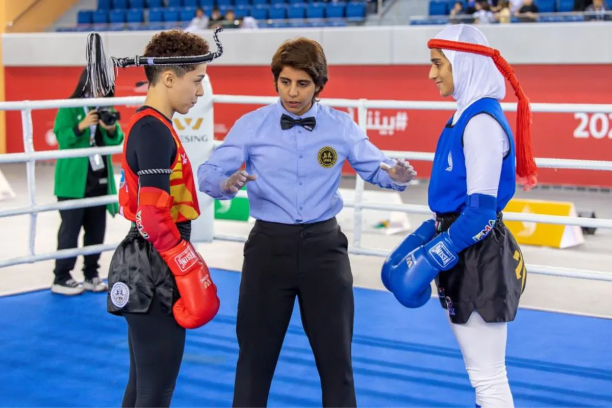 أسرار الشهري أول حكم سعودية في الملاكمة التايلندية 