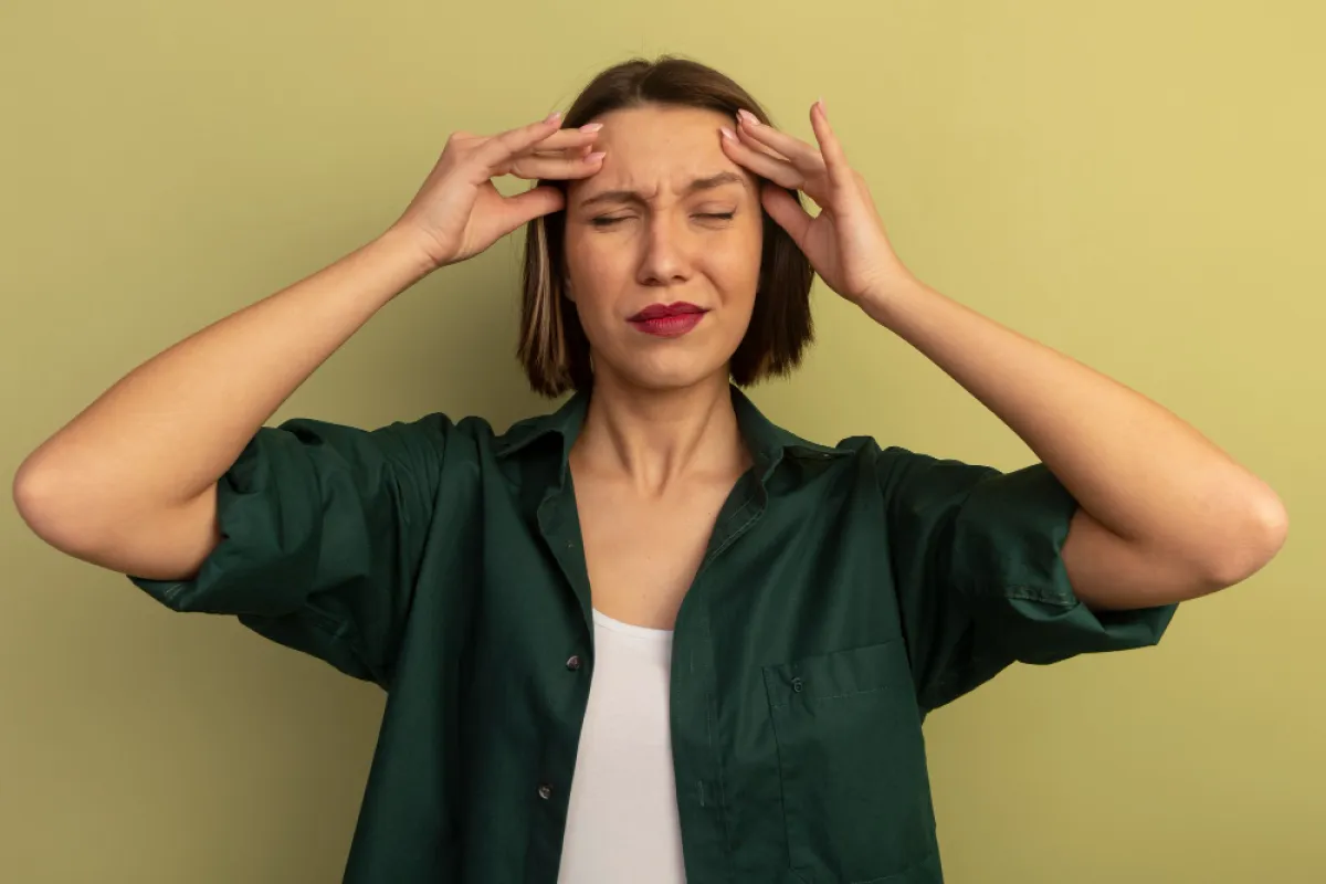 أبو وجه هو مرض يصيب أعصاب الوجه 