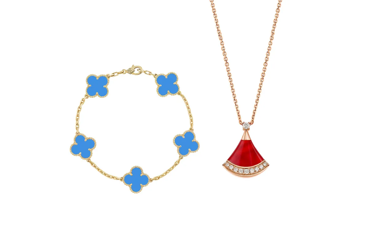 مجوهرات عصرية مرصوفة بالعقيق الملون من أشهر الدور العالمية