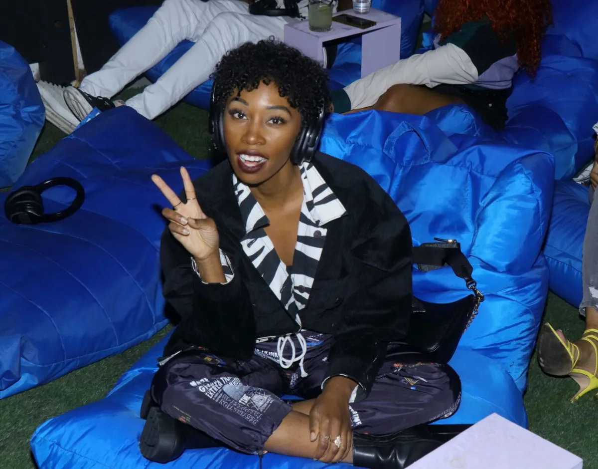 كاري بيرنانز في لوس أنجلوس، كاليفورنيا (Carrie Bernans in Los Angeles, California). مصدر الصورة: Arnold Turner/Getty Images for The Coffman Agency /AFP