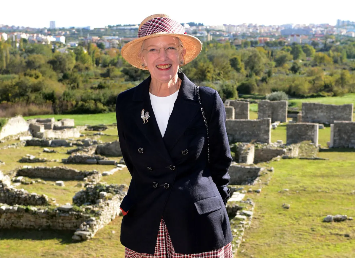 الملكة مارغريت الثانية في كرواتيا (Queen Margrethe II in Croatia). مصدر الصورة:  AFP PHOTO/ STRINGER