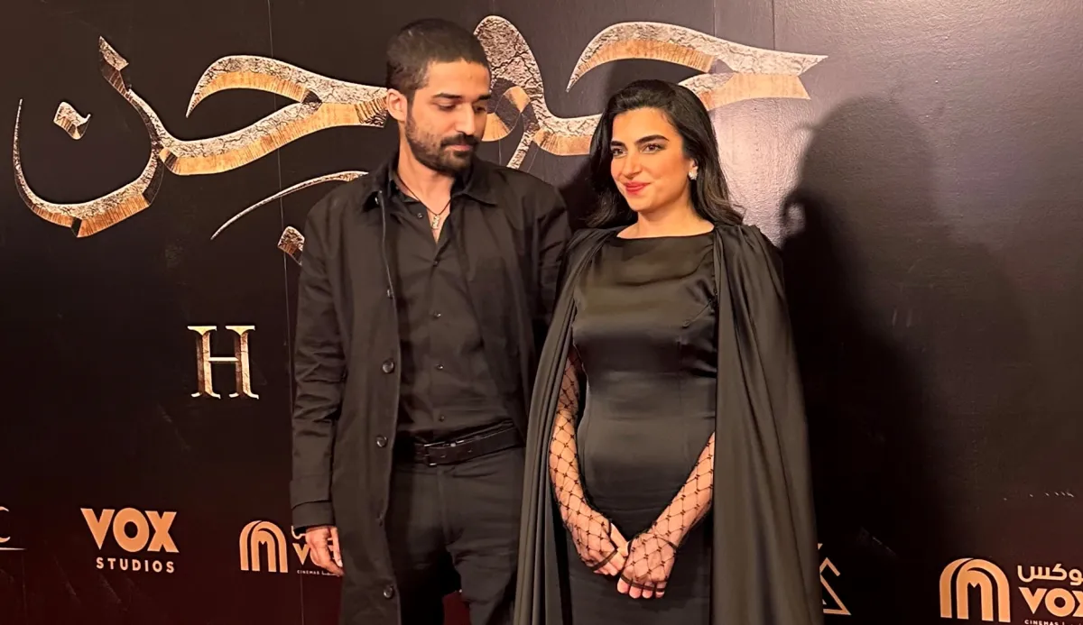 براء عالم  و نور الخضراء على السجادة الحمراء