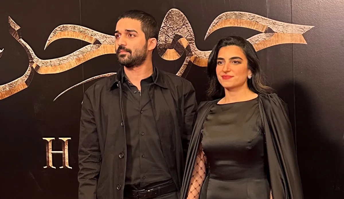 براء عالم  و نور الخضراء على السجادة الحمراء