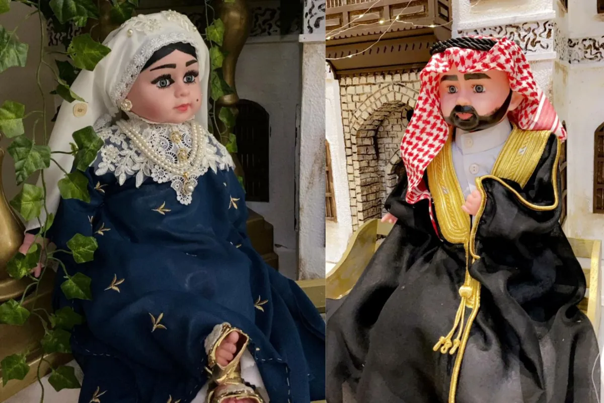 الدمى التراثية تصمم حسب المنطقة مع الرسم على الوجه وإضافة الإكسسوارات المناسبة للزي 