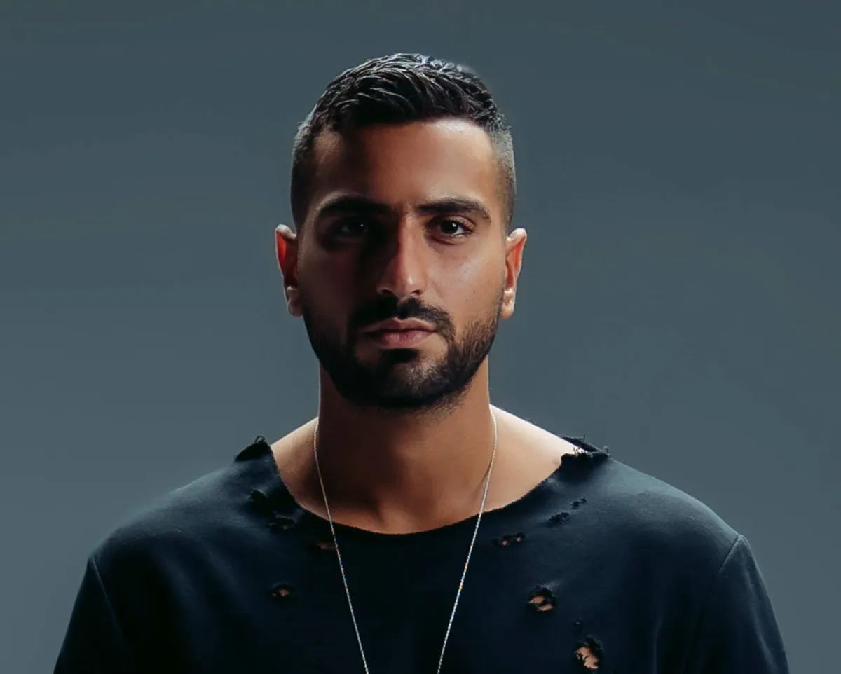 الصورة من صفحة محمد الشرنوبي على الفيس بوك