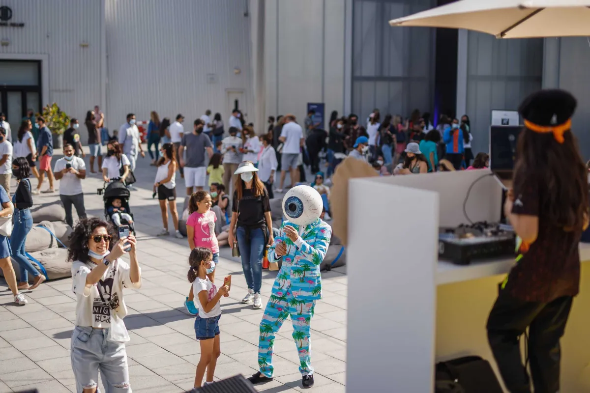 برنامج متنوع ومواهب استثنائية في مهرجان القوز للفنون 2024 بدبي