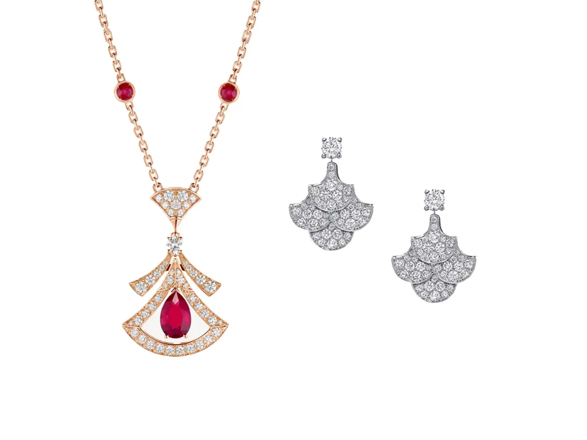 مجوهرات بأحجار كريمة قطع لامع من أشهر الدور العالمية