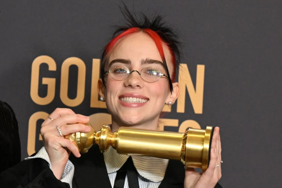 بيلي إيليش Billie Eilish في حفل غولدن غلوب (مصدر الصورة: Robyn BECK / AFP)