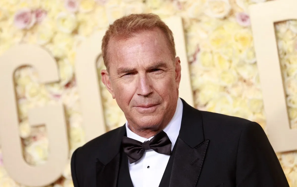 كيفن كوستنر  Kevin Costner في حفل الغولدن غلوب (مصدر الصورة: Michael TRAN / AFP)