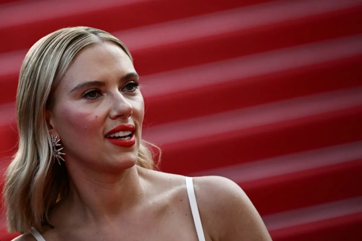 سكارليت جوهانسون في مهرجان كان(Scarlett Johansson in Cannes Film Festival in Cannes). مصدر الصورة: LOIC VENANCE / AFP