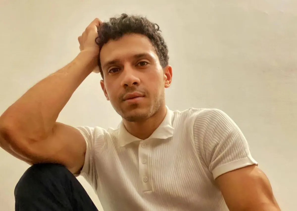 الصورة من صفحة عصام عمر على الفيس بوك