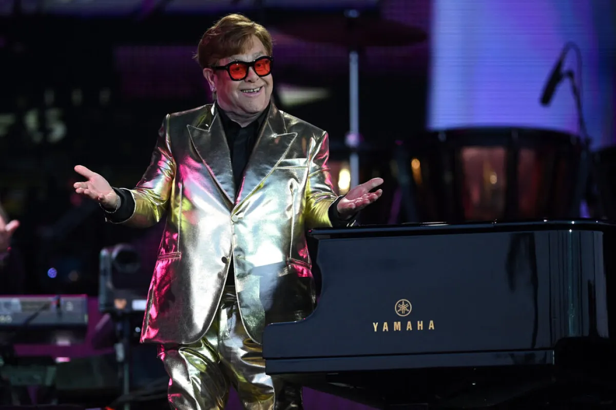 إلتون جون  Elton John في مهرجان Glastonbury (مصدر الصورة: Oli SCARFF / AFP)