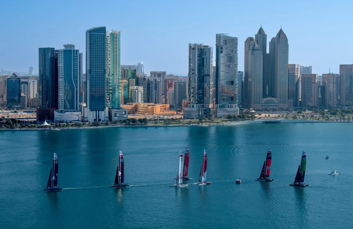 سباق القوارب الشراعية. الصورة من حساب Mubadala على منصة x