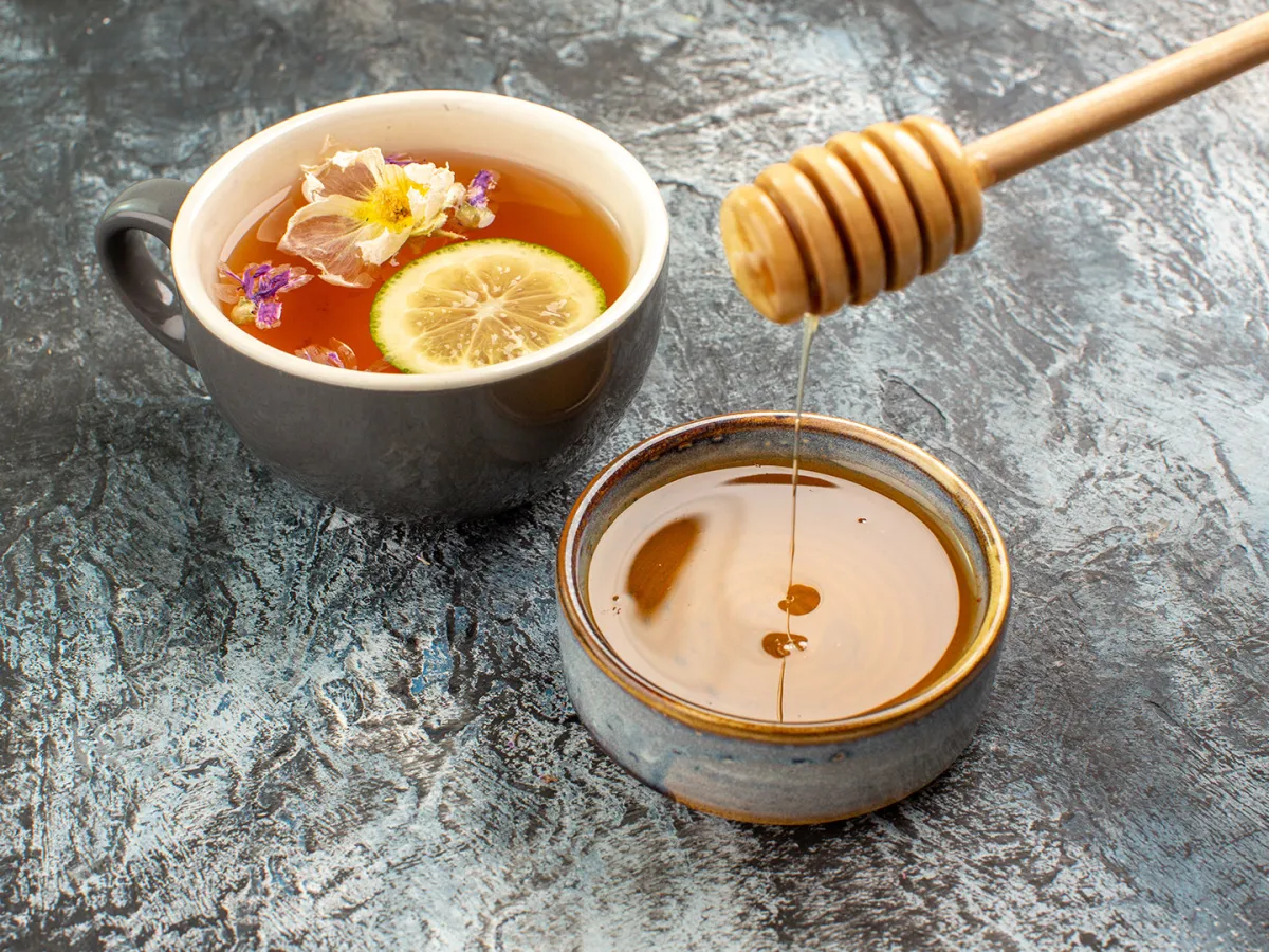 فوائد القسط الهندي مع العسل على الريق لتعزيز صحة القلب وفق اختصاصية