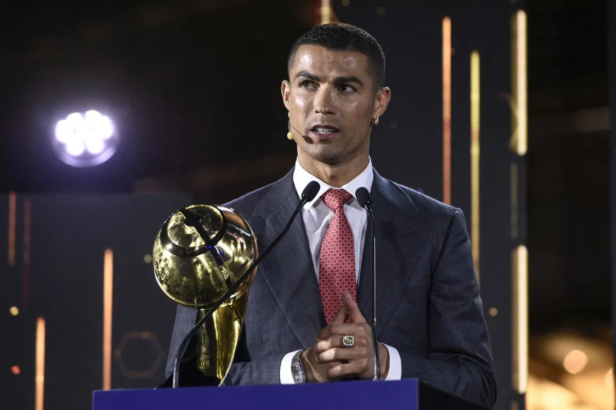 كريستيانو رونالدو في حفل توزيع جوائز غلوب سوكر في دبي عام 2020 (Cristiano Ronaldo during the 12th Dubai Globe Soccer Awards ceremony in Dubai). مصدر الصورة: AFP / La Presse / La Presse / La Presse / Fabio FERRARI 