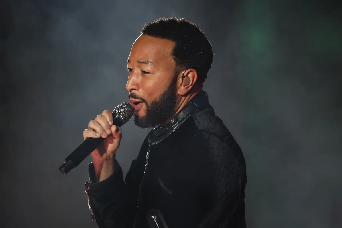 John Legend جون ليجند in Las Vegas, Nevada، نيفادافي لاس فيغاس. Chris Graythen/Getty Images/AFP (Photo by Chris Graythen / GETTY IMAGES NORTH AMERICA / Getty Images via AFP)