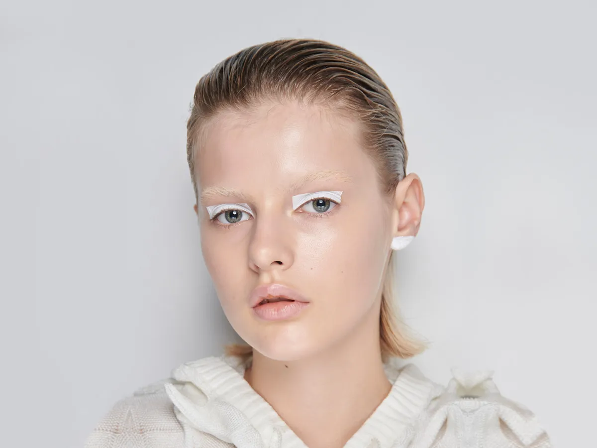 رسمات مكياج أبيض 